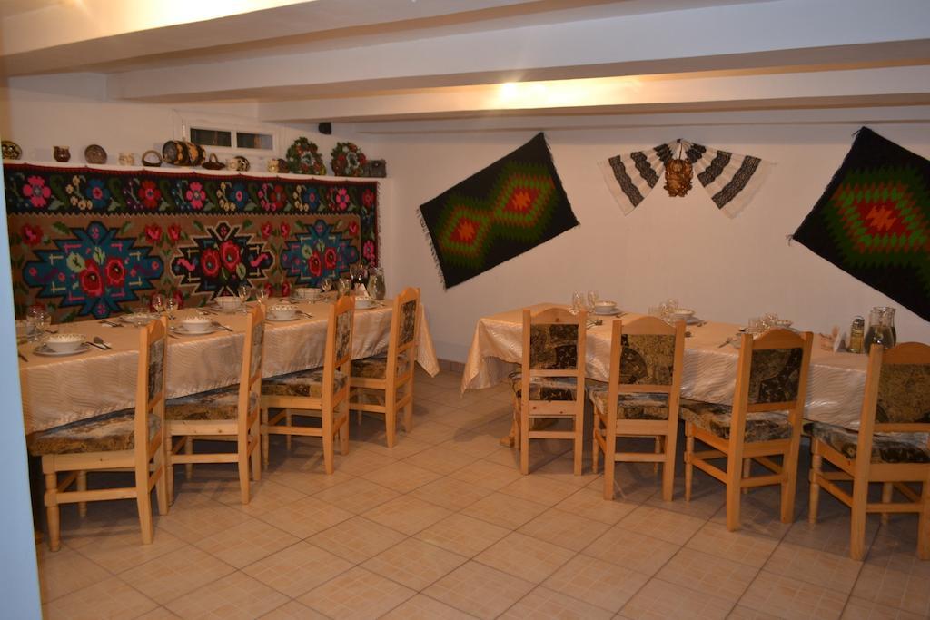 Pensiunea Agroturistica Casa Colinita Vatra Moldovitei Exterior photo